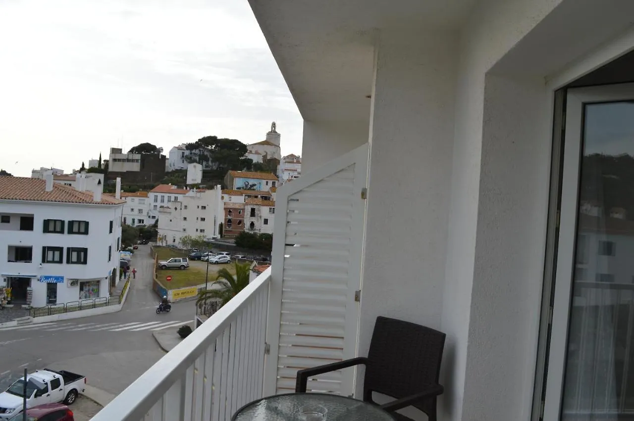 Hotel Nou Estrelles Cadaqués España